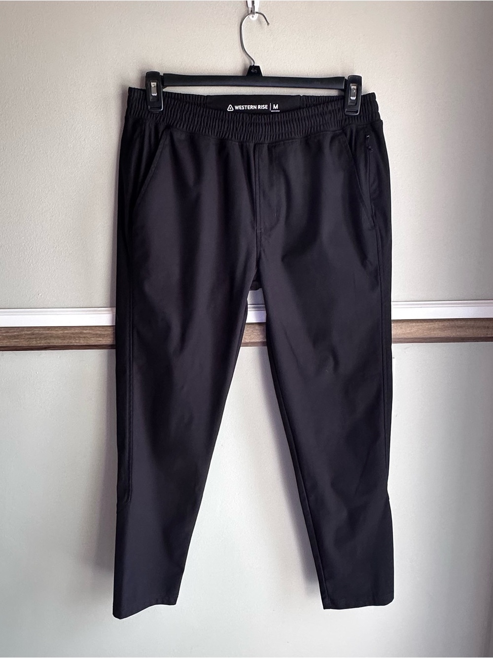 Western Rise Spectrum Jogger Pants Black Stretch Pull on